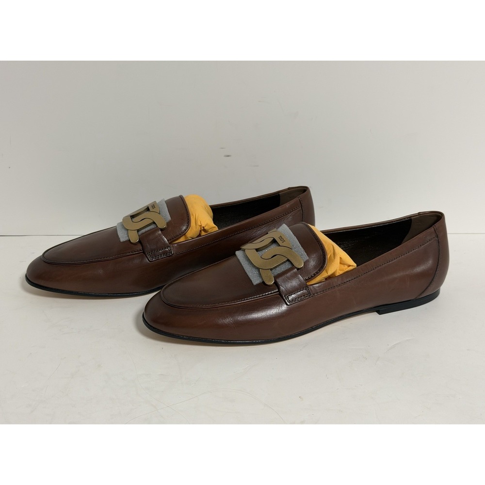 Tod's Kate Leather Loafers in brown leather, gold-tone chain-link hardware, 39.5
